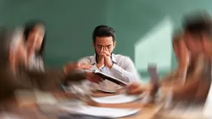 How Stress Quietly Changes Workplace Communication: 5 Warning Signs