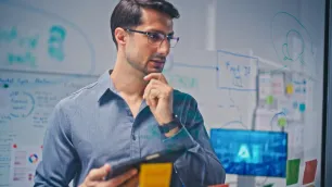 Navigating Information Abundance: Critical Thinking as a Core Competency in the Age of Artificial Intelligence